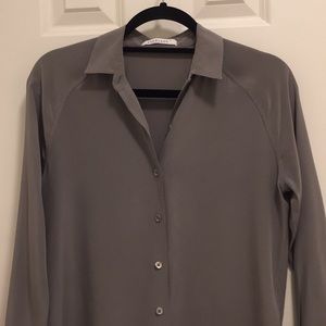 Like new Everlane gray silk blouse